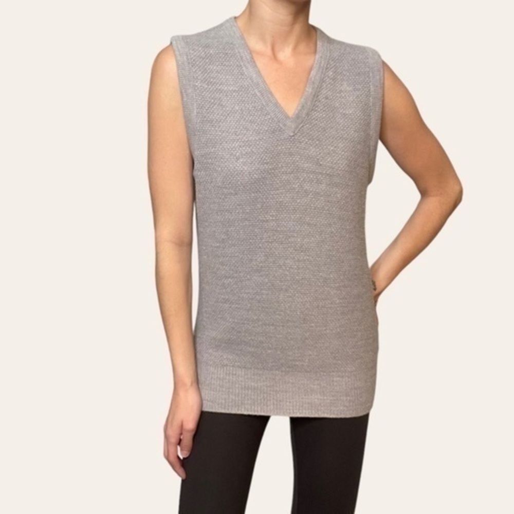 Vintage Christian Dior Sweater Vest 🛍️